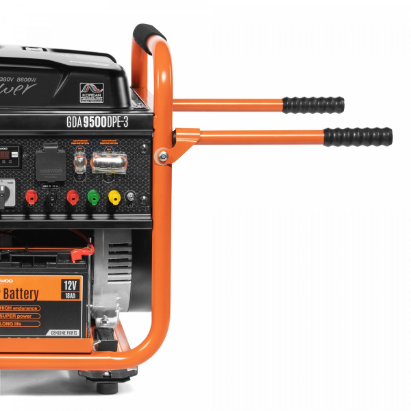 Бензиновый генератор DAEWOO GDA 9500DPE-3 4-х тактный фото