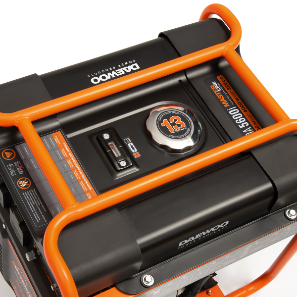 Бензиновый инверторный генератор DAEWOO GDA 5600i резервный фото