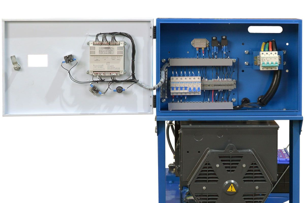 Дизельный генератор ТСС ЭД-30-Т400 с АВР в погодозащитном кожухе на прицепе 025306 промышленный фото