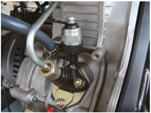 Дизельный генератор Hyundai DHY 6000LE  для газового котла фото