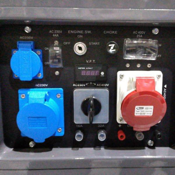 Бензиновый генератор Zongshen QB 12003 E на колесах Бензиновый генератор Zongshen QB 12003 E на колесах фото