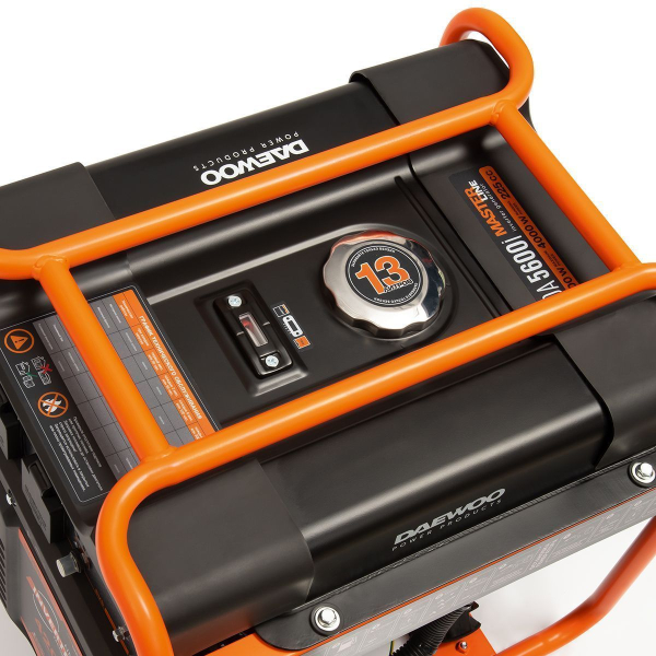Бензиновый инверторный генератор DAEWOO GDA 5600i мини фото