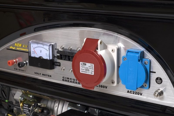 Бензиновый генератор Lifan 6 GF2-3 (LF7000-3) фото